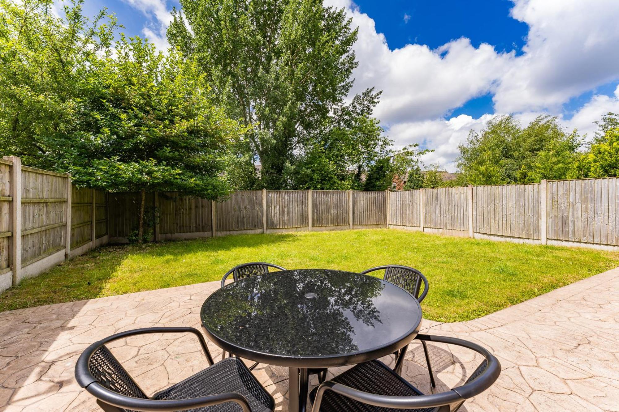 Brook Meadow House, 4 Bed House, Manchester Astley  Екстер'єр фото